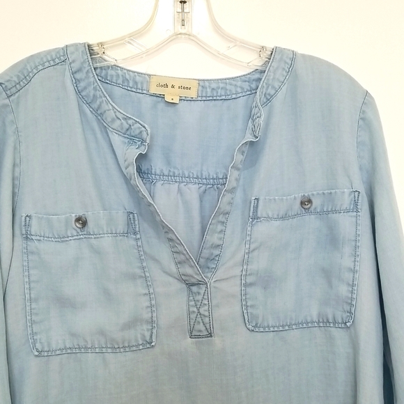 Cloth & Stone women's chambray denim white wash top size S - Picture 2 of 6